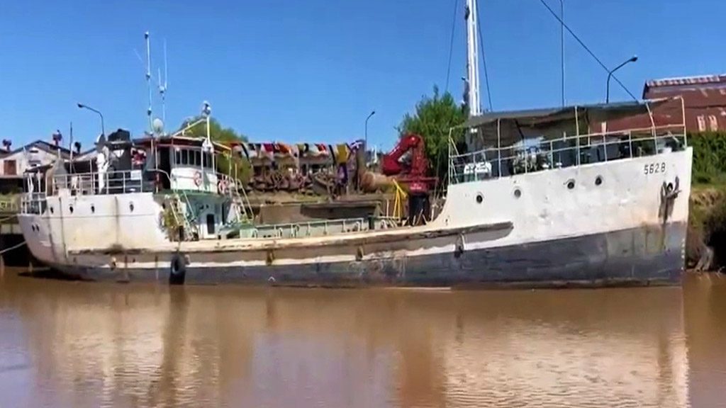 Schmid insiste en que el Estado destine el buque balizador recuperado al río Uruguay