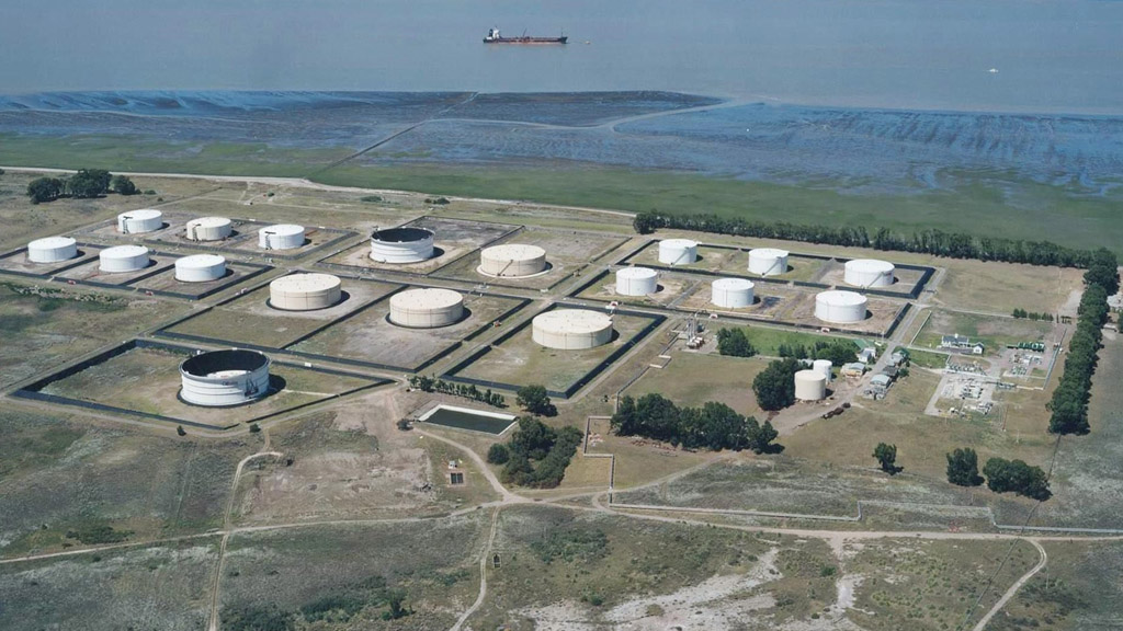 Más petróleo de Vaca Muerta para puerto Rosales