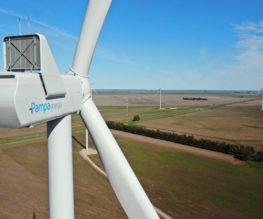Pampa Energía emite su primer bono verde para financiar inversiones en energía eólica