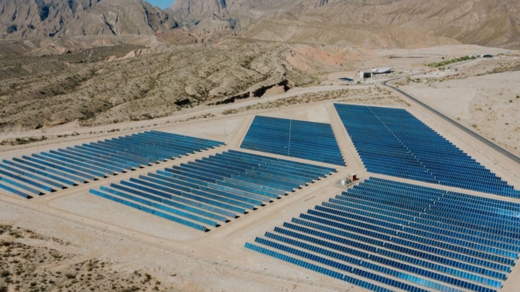 Neuquén: construirán un parque solar que abastecerá a 40.000 viviendas