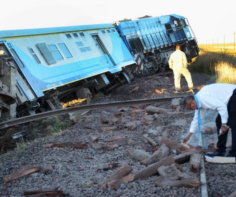 Descarriló en Olavarría el tren con 497 pasajeros que unía Buenos Aires y Bahía Blanca
