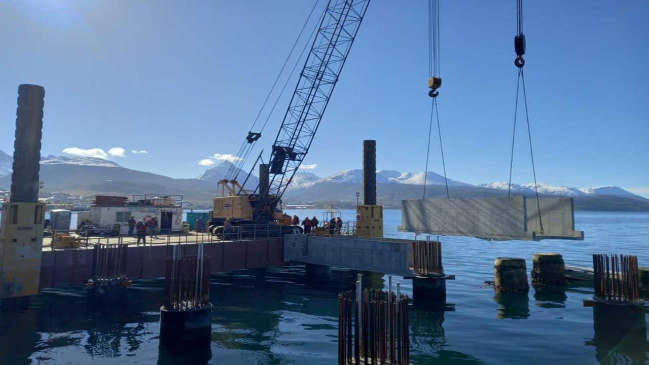 Nuevos avances en la ampliación del muelle comercial de Ushuaia