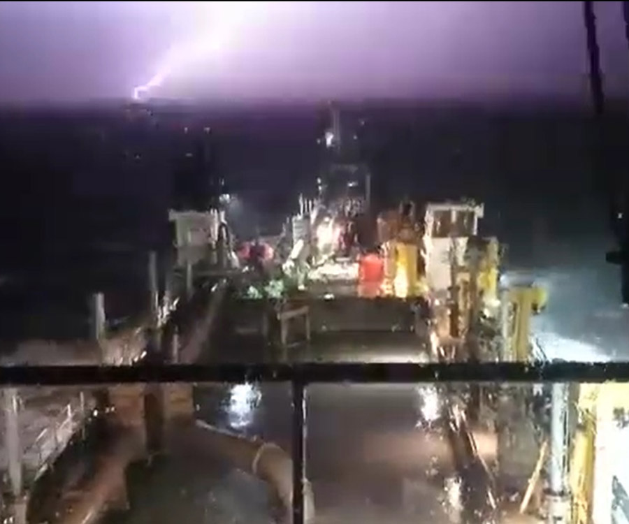 Video: la tormenta que iluminó el Río de la Plata