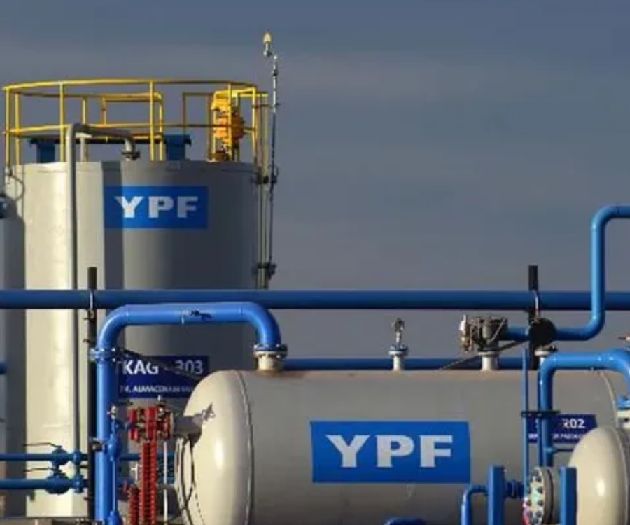 YPF no importará combustibles de origen ruso