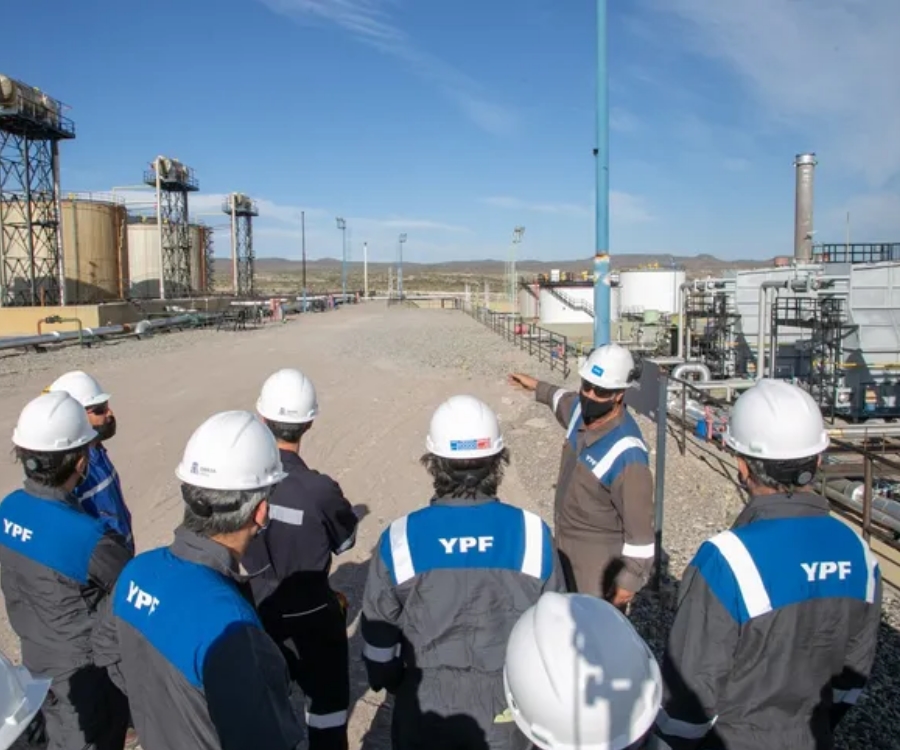 YPF abre la búsqueda de petróleo no convencional en Mendoza