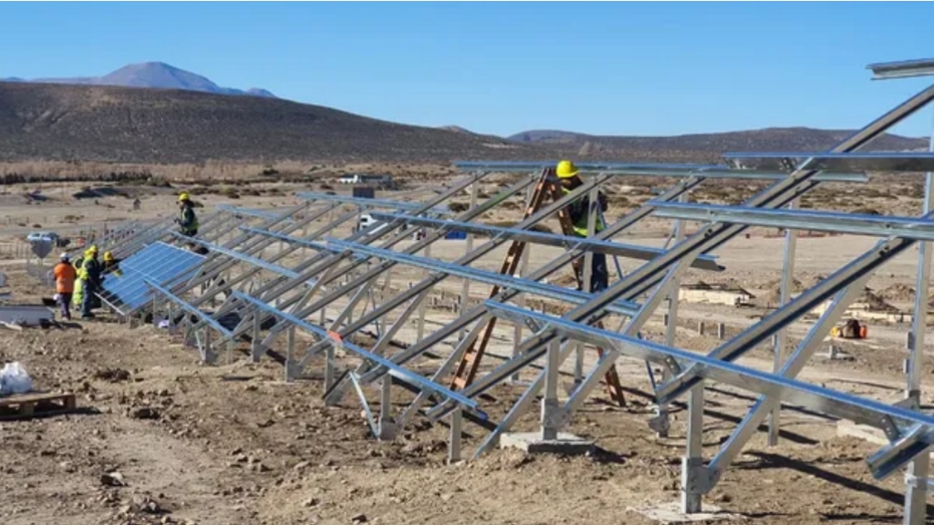 Avanzan los trabajos en el primer parque solar de la provincia de Neuquén