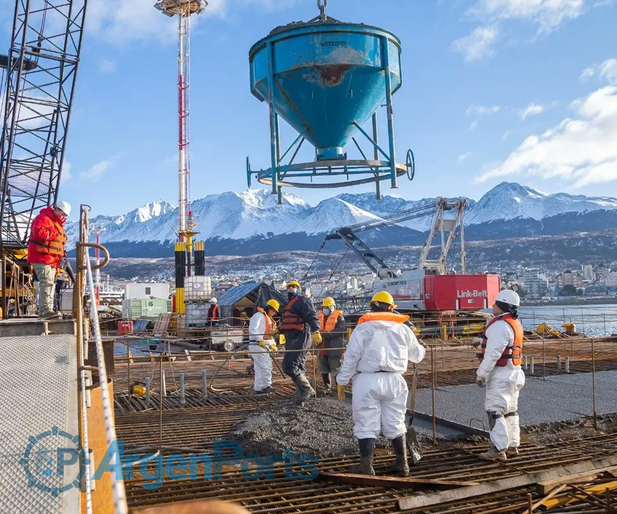 Puerto de Ushuaia: importantes avances en la obra  ampliación del muelle comercial