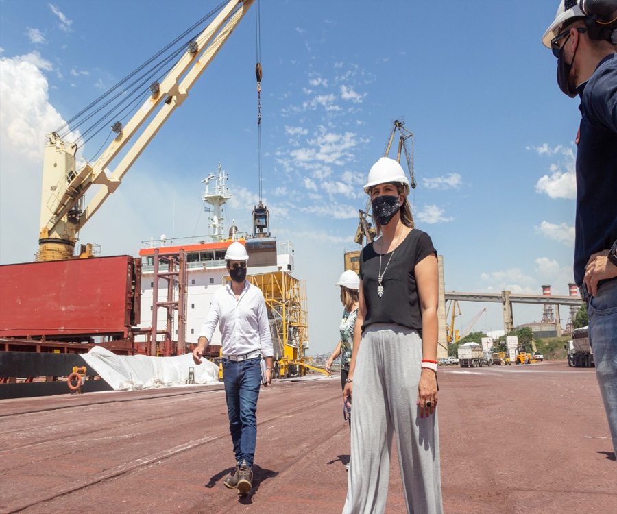 Cecilia Comerio y los desafíos de la producción y el empleo en el puerto de San Nicolás