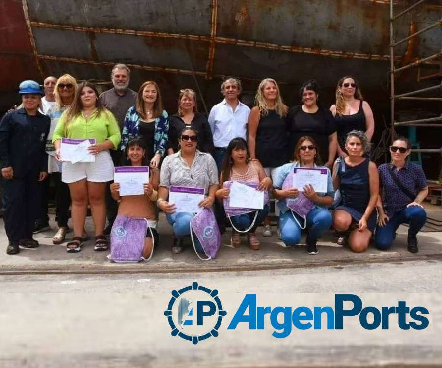 Puerto de Mar del Plata: entregaron diplomas a doce flamantes soldadoras