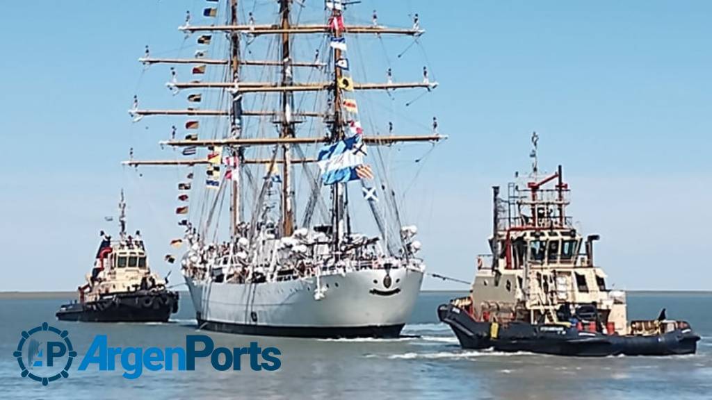 La fragata ARA Libertad dejó Bahía Blanca y ya está en Puerto Belgrano