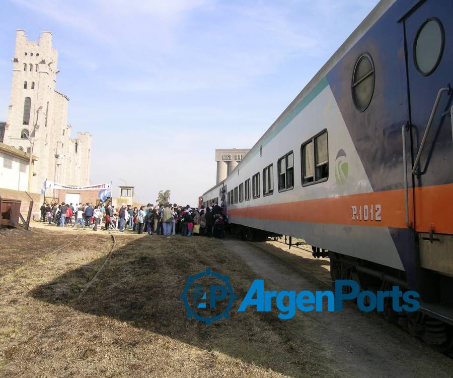 Impulsan un tren turístico entre la ciudad y el puerto de Bahía Blanca