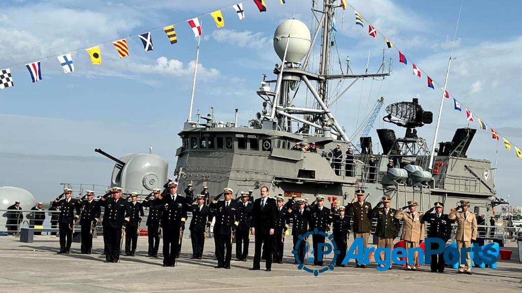 El Día de la Armada Argentina se celebró en el puerto de Bahía Blanca