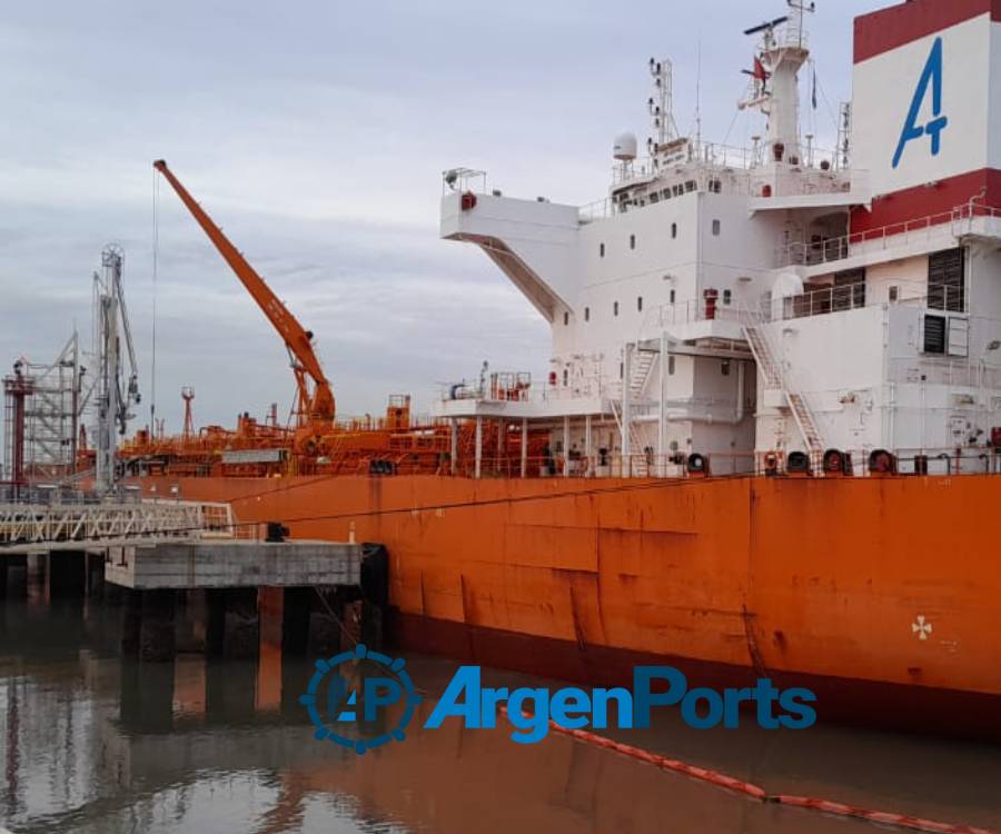 Trafigura facilita la exportación de crudo medanito desde un nuevo punto en Bahía Blanca