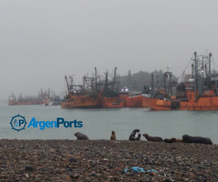 Puerto Rawson: profundo malestar en la Flota Amarilla por la no realización del dragado