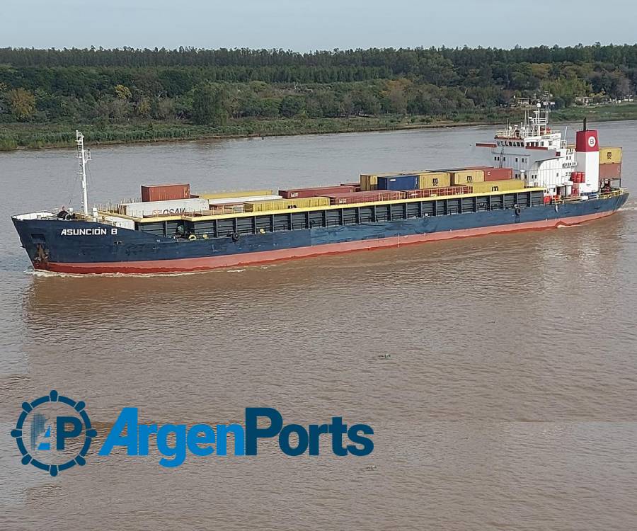 Un barco paraguayo estuvo cinco días varado en la Hidrovía