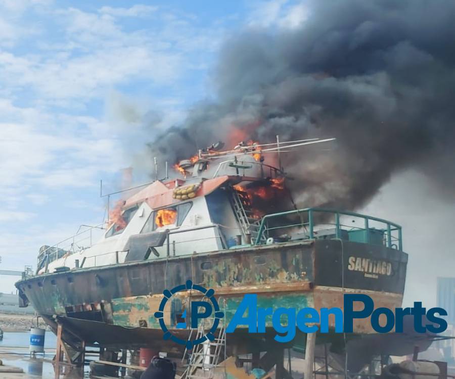 Se incendió una lancha en el puerto de Bahía Blanca y otra se hundió en la zona de Rosales