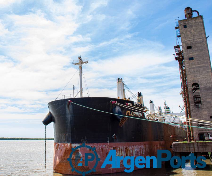 Atrasos en el ingreso de buques con fertilizantes al puerto de San Nicolás