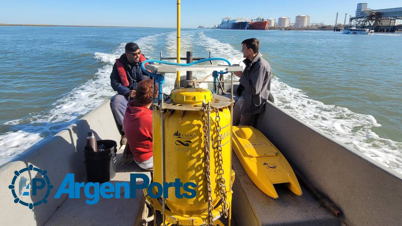 Diseñan una embarcación autónoma para analizar el agua en lagos, ríos y mares