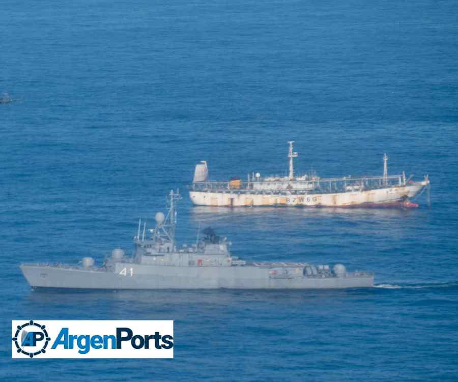 Un buque chino que pescaba ilegalmente fue abordado por la Armada Argentina
