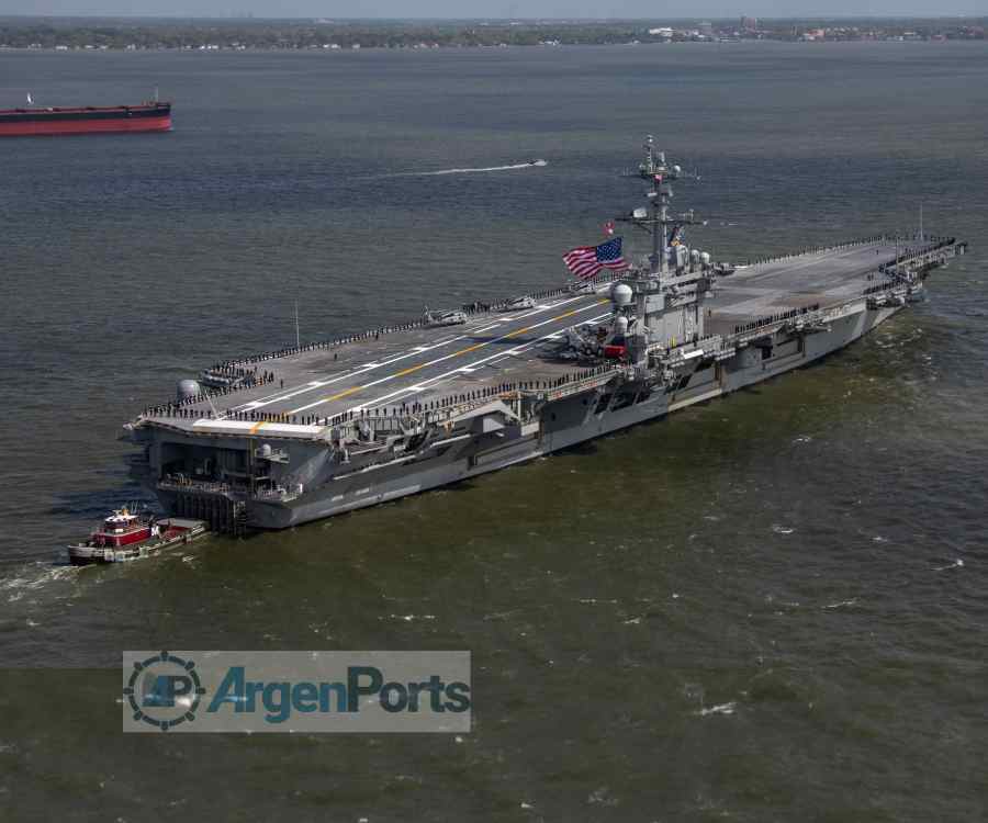 El portaviones USS George Washington ya navega rumbo a la Argentina