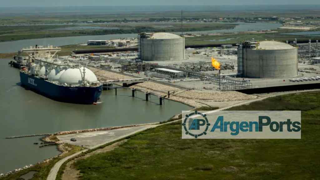 Legisladores de LLA quieren que el proyecto de YPF – Petronas se concrete en Bahía Blanca