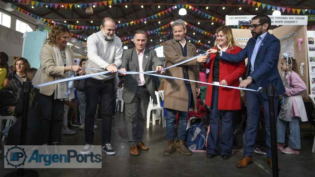 Feria Regional de Educación, Arte, Ciencia y Tecnología en el puerto de Bahía Blanca