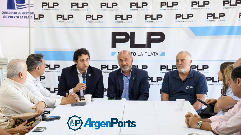 Encuentro multisectorial en puerto La Plata sobre la actividad productiva