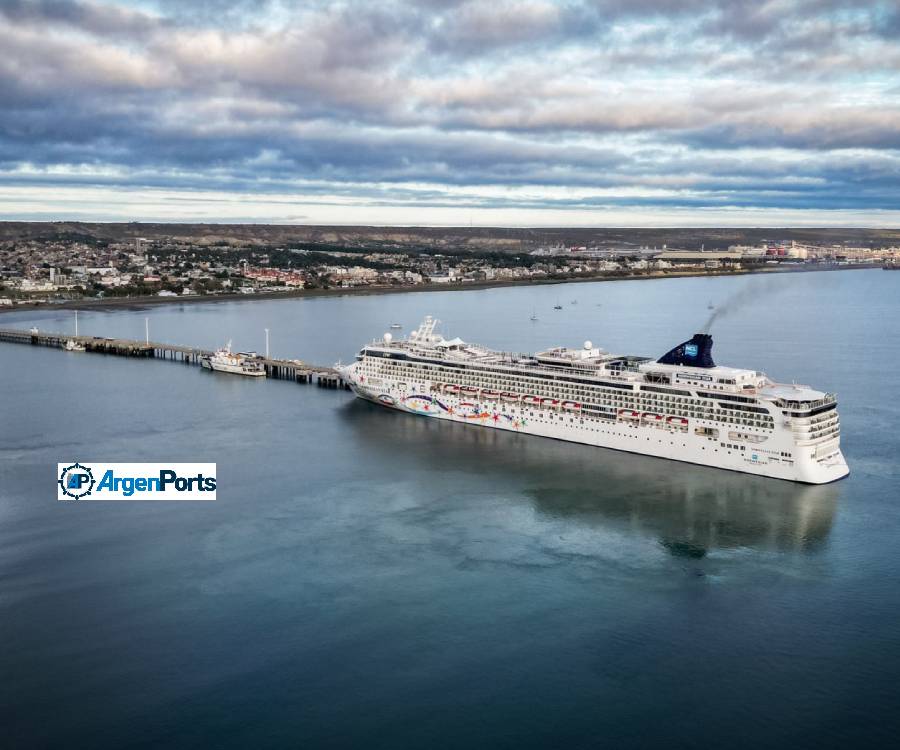 Puerto Madryn recibió al Norwegian Star, el primer crucero del año