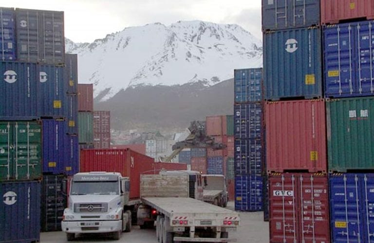 contenedores puerto de Ushuaia